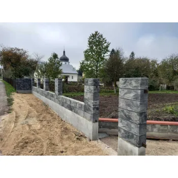Кришка під бетонні блоки в кольорі блока